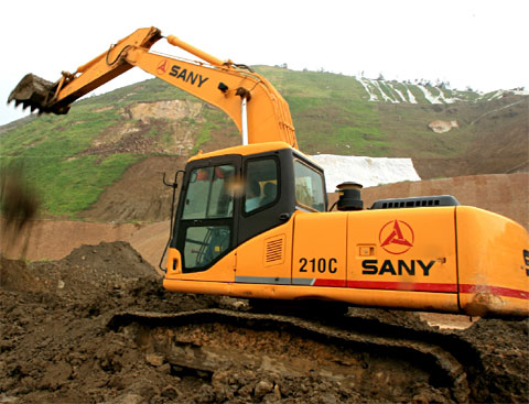 SANY SY210C excavators used in the construction of Suzhou International Expo Centre