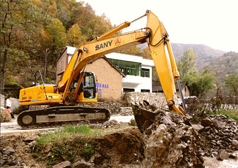 SANY SY235C excavators used in Middle-Route of South-to-North Water Transfer Project