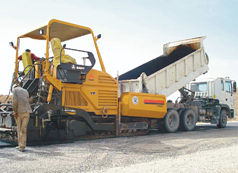 SANY SY305H excavators used in Algerian highway construction