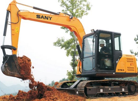 SANY small digger 7.5 ton SY75C used in residential house construction in Townsville, Australia