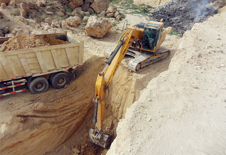 Excavator Tips for Trenching Application