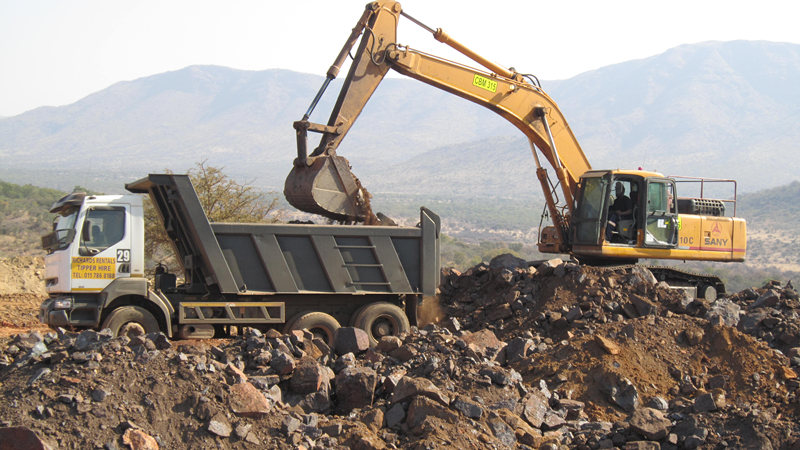 SY210C used in St.Paul's Iron Mine.jpg