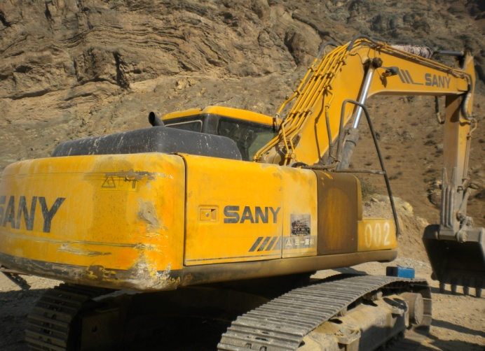 SY210C used in a highway construction project.jpg