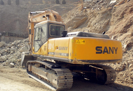 SY210C used in a highway construction project