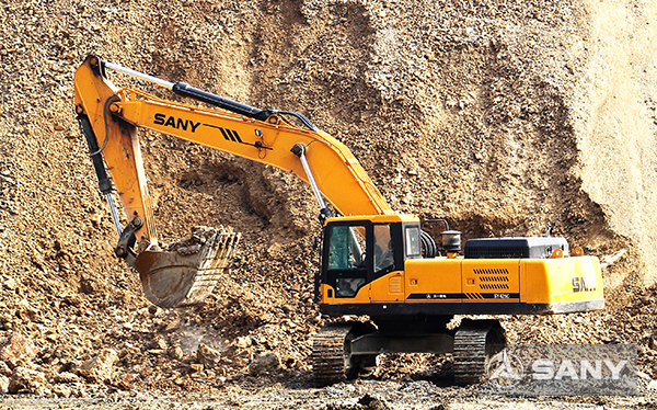 SANY large excavators used in copper mine in Zambia