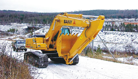 SANY SY210 excavators used in iron ore mining in Irkutsk
