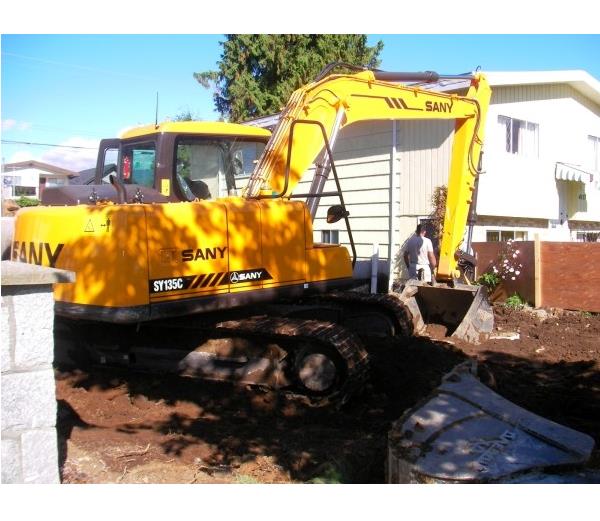 SANY small digging equipment 13.5 ton SY135C excavator used in earthmoving project in Australia
