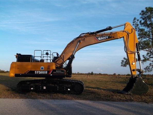 SANY large excavator show higher performance