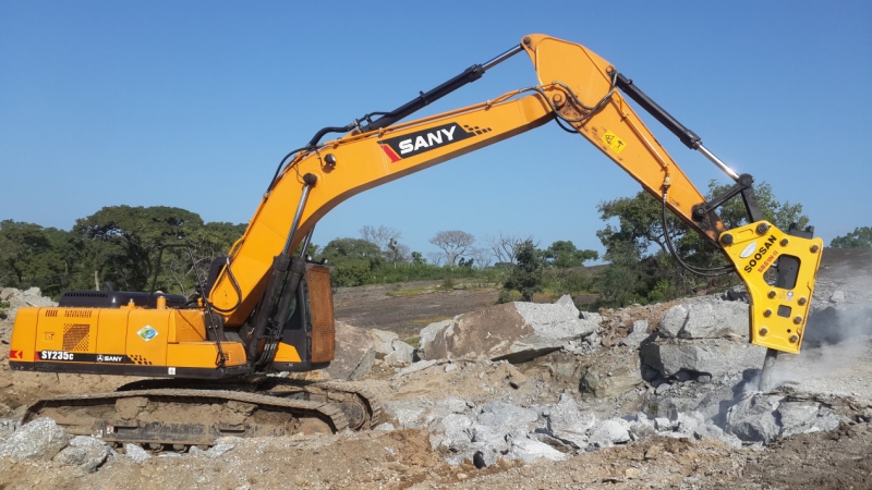 SANY SY235C excavator can be used in Digging of trenches, holes, foundations