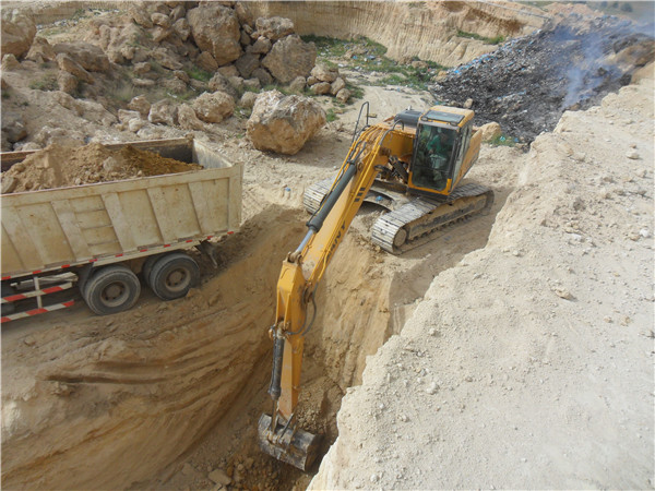 SANY 21 ton medium excavator SY210C8 used for garbage disposal